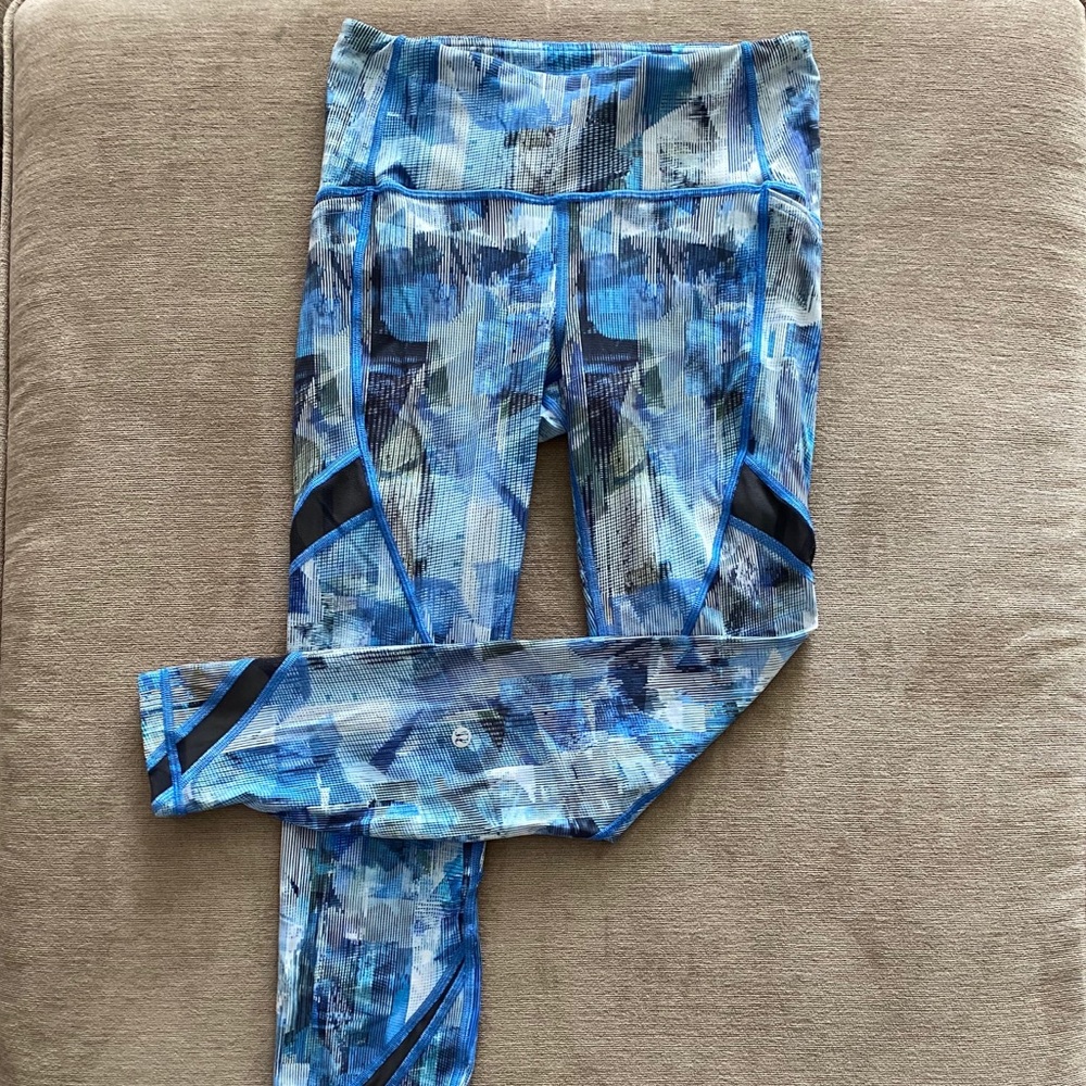 Lululemon On Pace Tight With Mesh - image 3